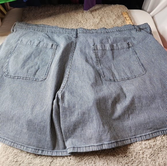 Women's Short Sleeve Denim Jumpsuit - Universal Thread Size 30 - Picture 16 of 16